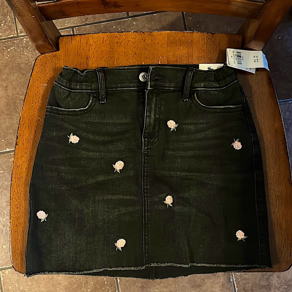 Abercrombie kids denim skirt. NWT 13/14